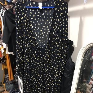 H&M blue/yellow floral wrap dress